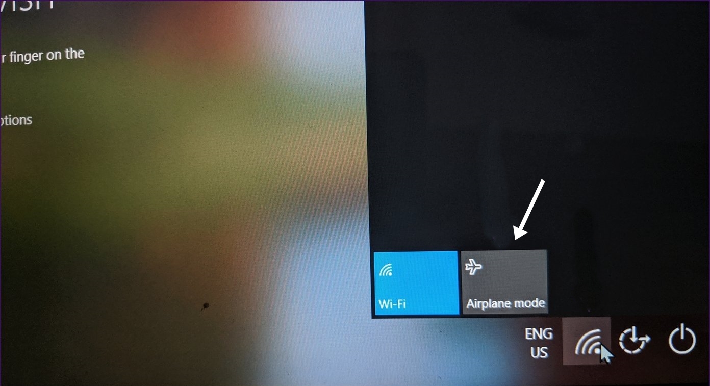 Зависает на 10 минутах. Экран блокировки Windows 10 не разблокируется. Что делать если ноутбук завис на экране блокировки Windows 10. Что делать если на ноутбуке завис экран блокировки Windows 11. Mi Stick windows10 share.